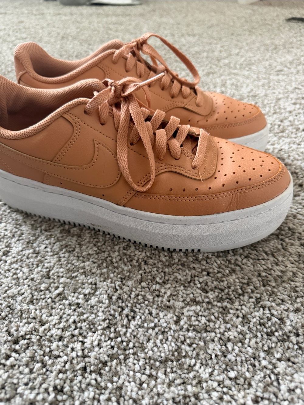 Women's Low-Top Leather Sneakers in Tan Leather